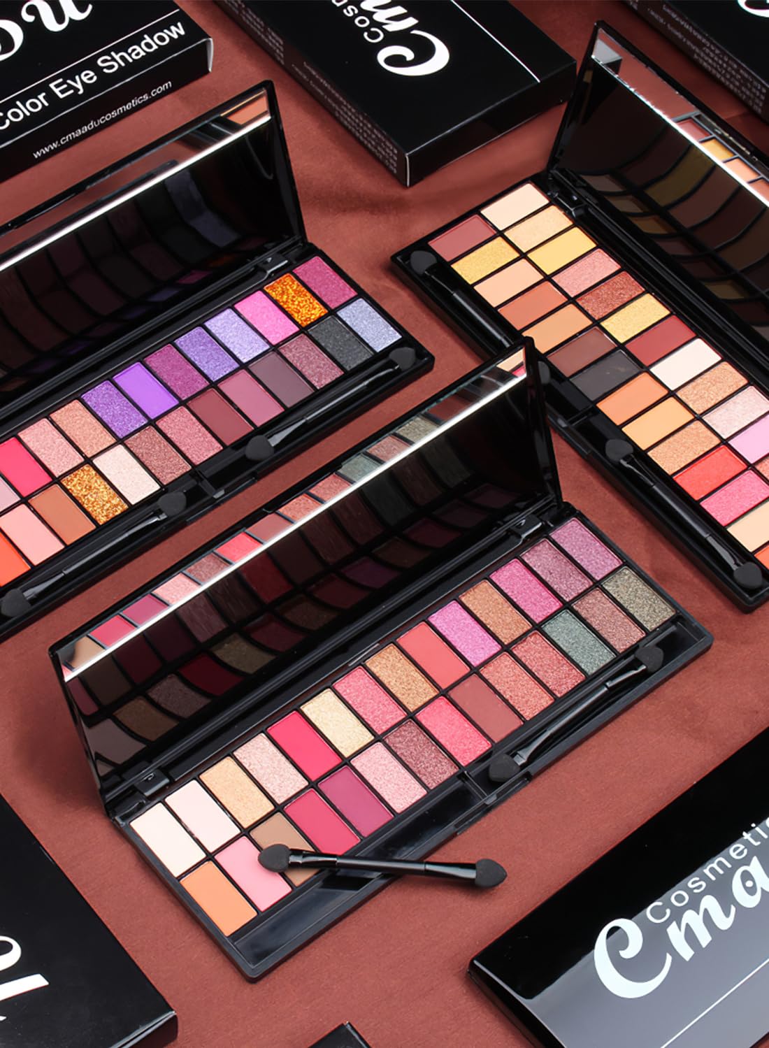 Eyeshadow Palette with Brushes